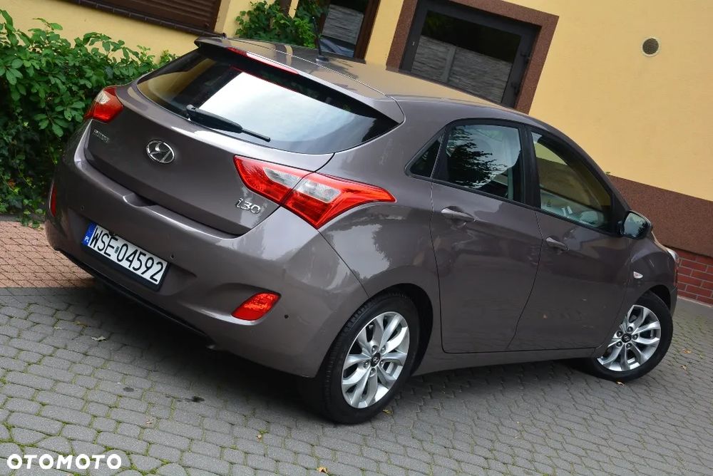 Hyundai i30 1.6 GDI Style - 21
