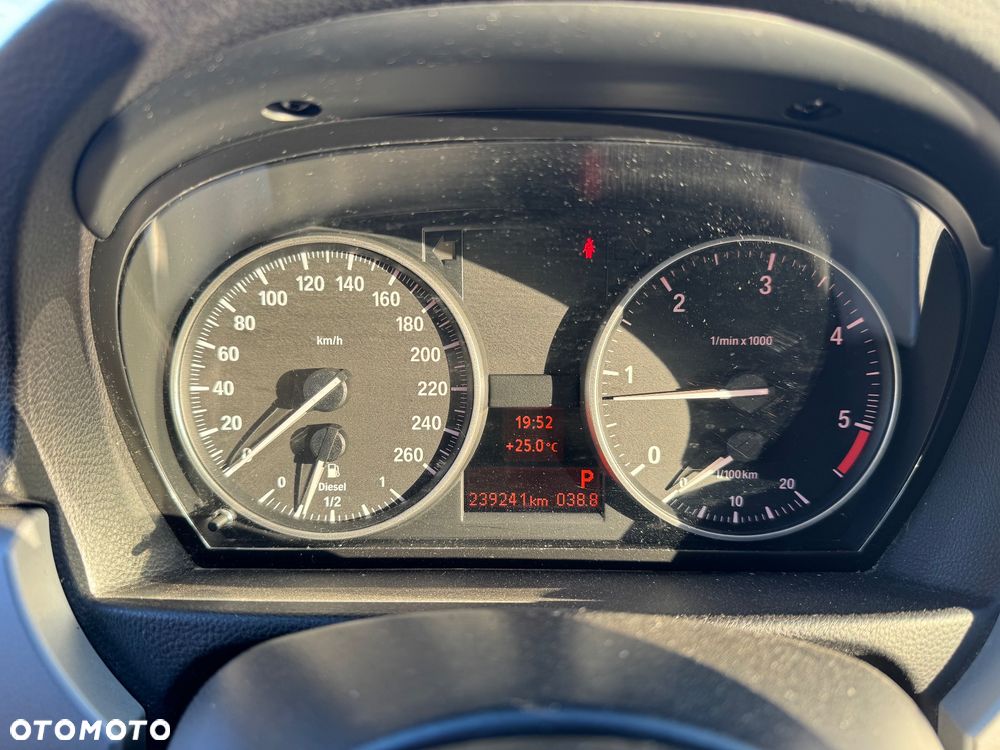BMW Seria 3 - 12
