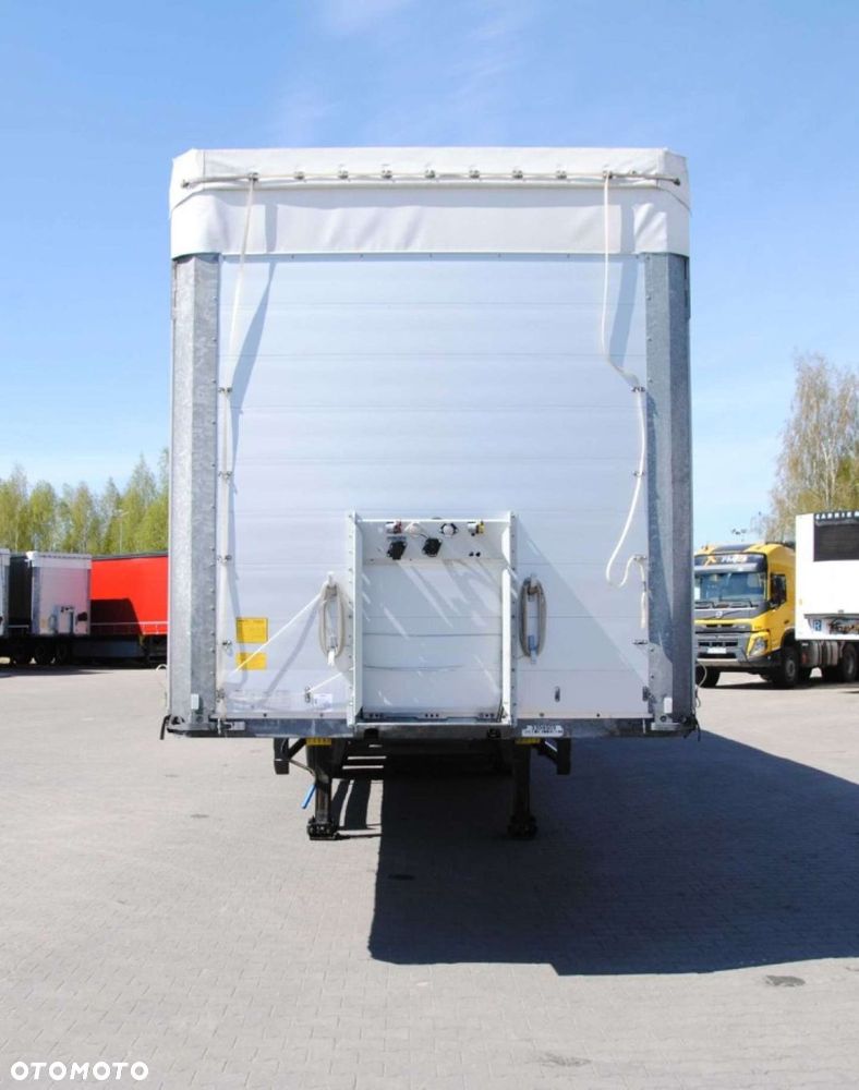 Schmitz Cargobull SCS kurtyna, podnoszona oś - 8