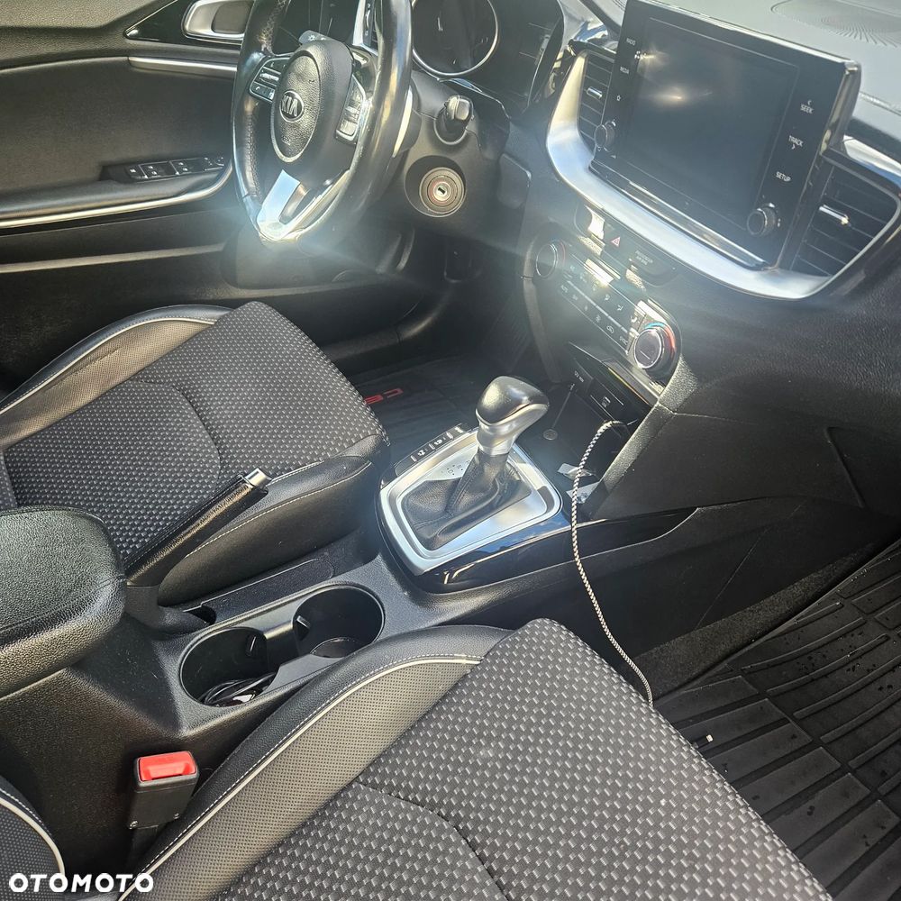 Kia Ceed Cee'd 1.6 CRDi L DCT - 10