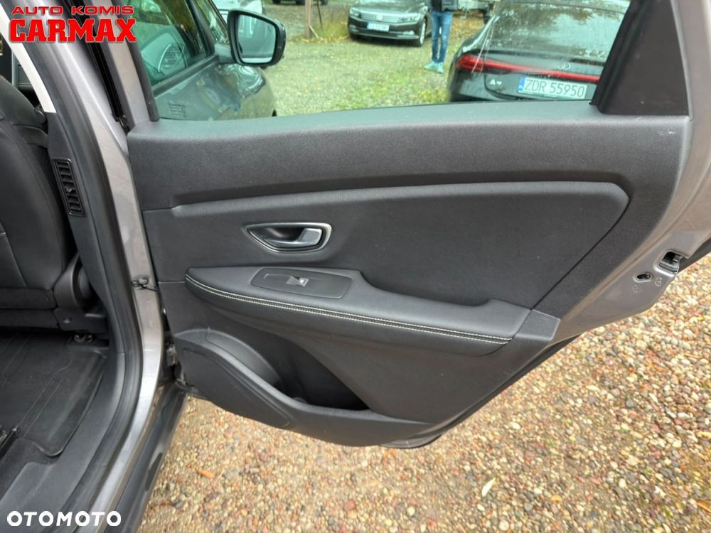 Renault Scenic - 16