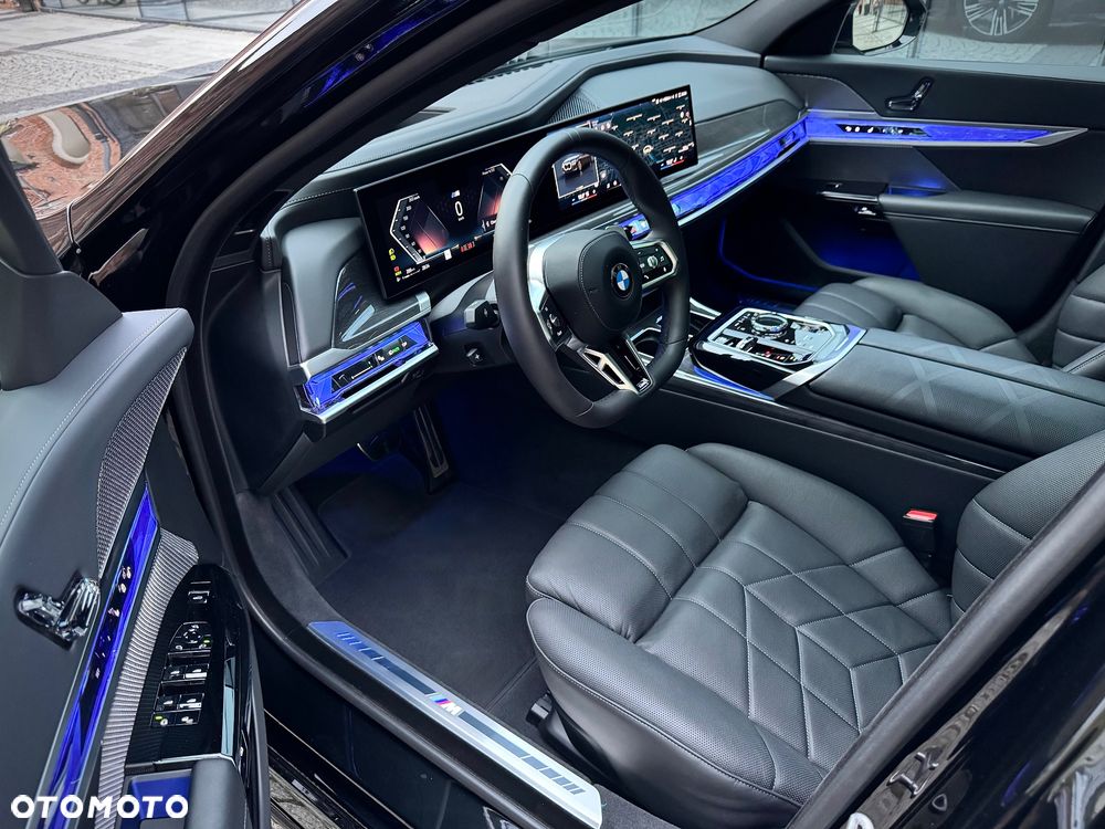 BMW Seria 7 740i - 15