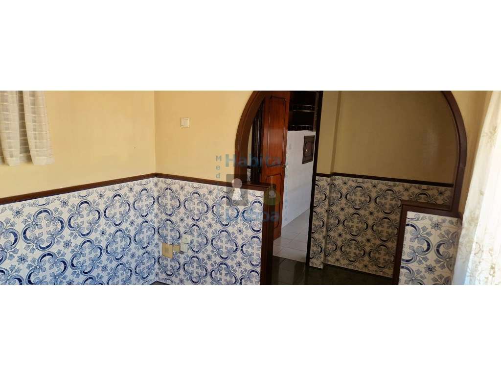 Apartamento com 4 assoalhadas, Junto ao Metro da Pontinha. - Grande imagem: 2/17