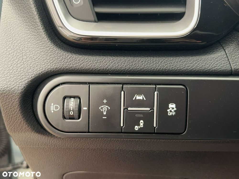 Kia Ceed - 25