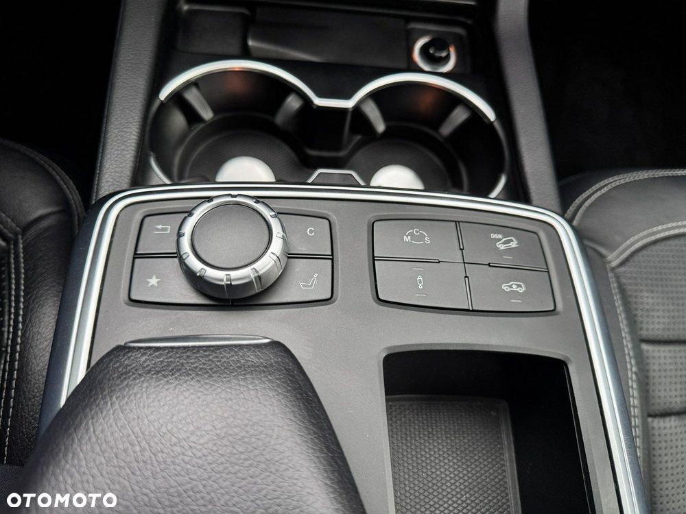 Mercedes-Benz GL - 31