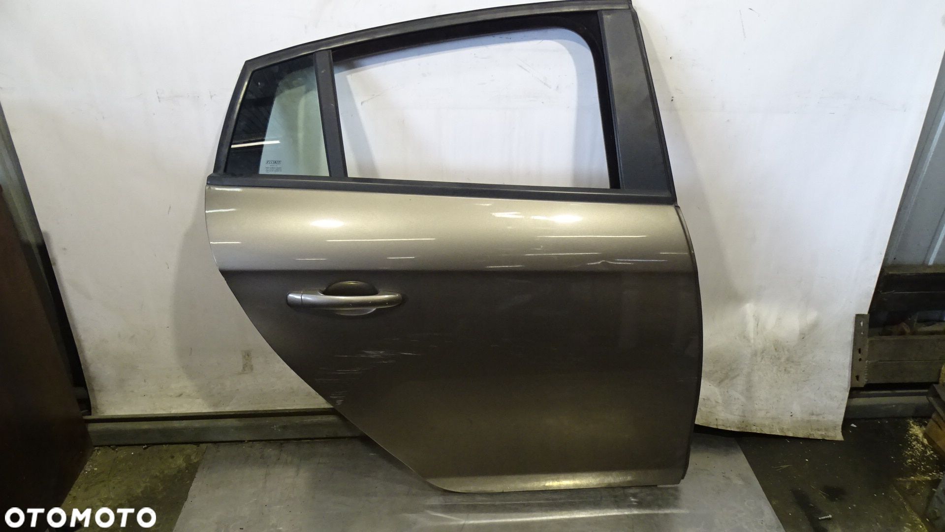 DRZWI PRAWY TYŁ FIAT BRAVO II 1.9JTD 865/B - 1