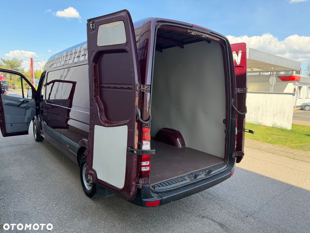 Mercedes-Benz Sprinter 319 - 25