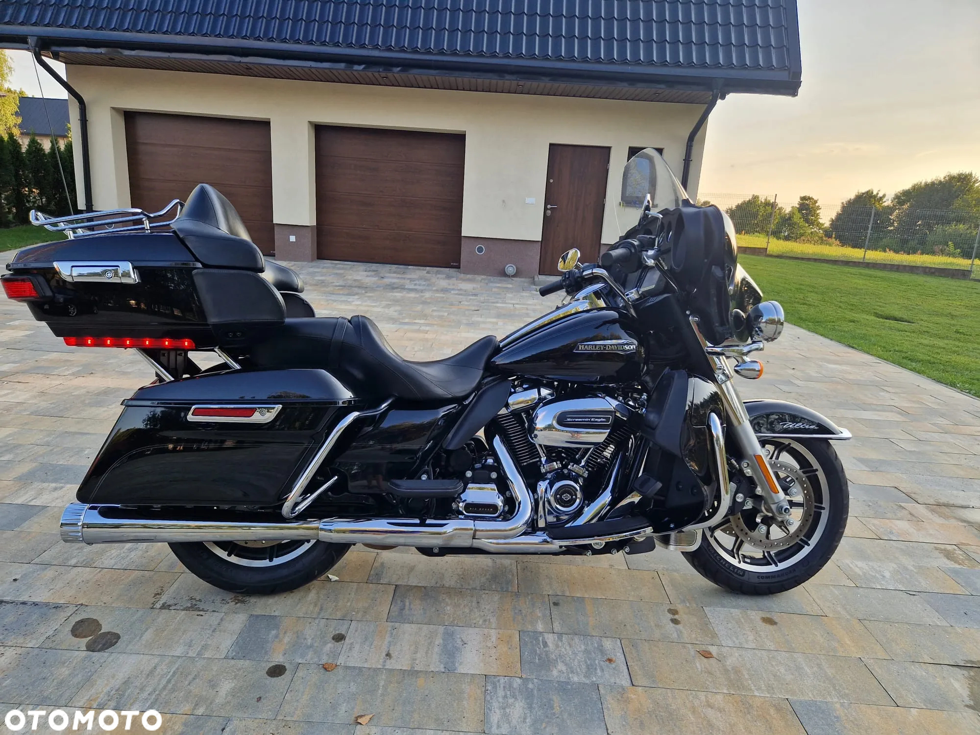 Harley-Davidson FLHTCU Ultra - 7