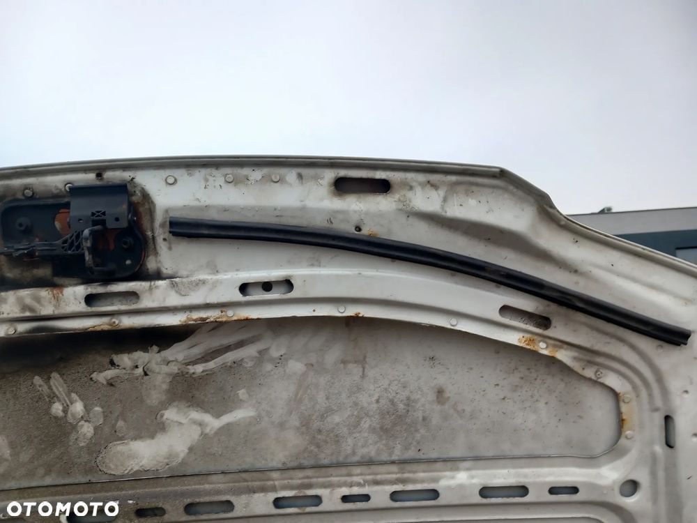 VW CADDY III MASKA POKRYWA SILNIKA KOLOR: LB9A - 8