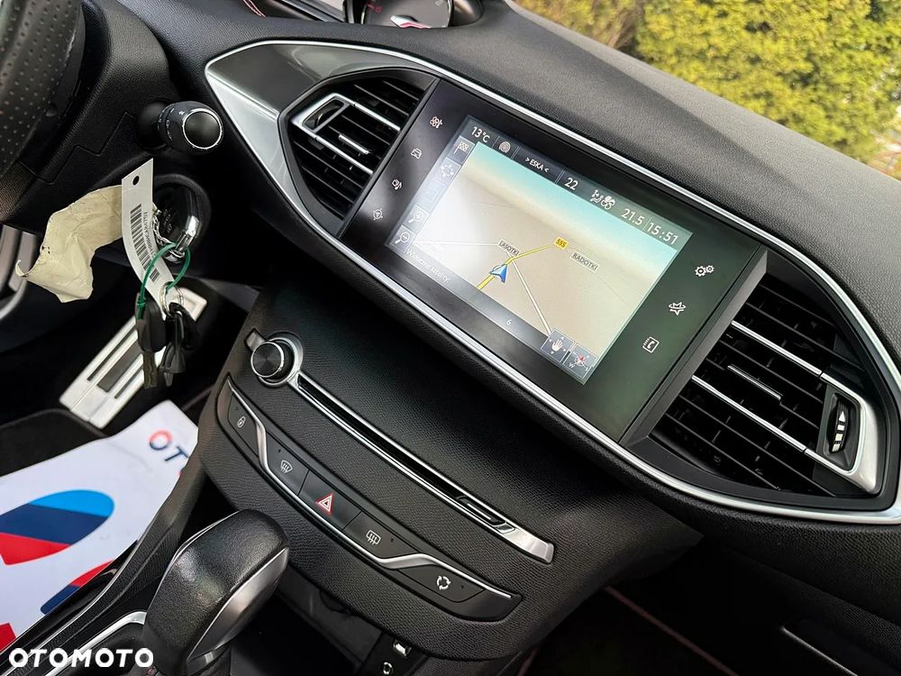 Peugeot 308 BlueHDi 150 EAT6 Stop & Start GT-Line Edition - 21