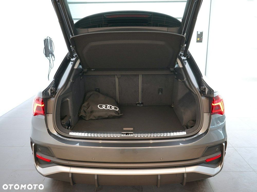 Audi Q3 Sportback - 10
