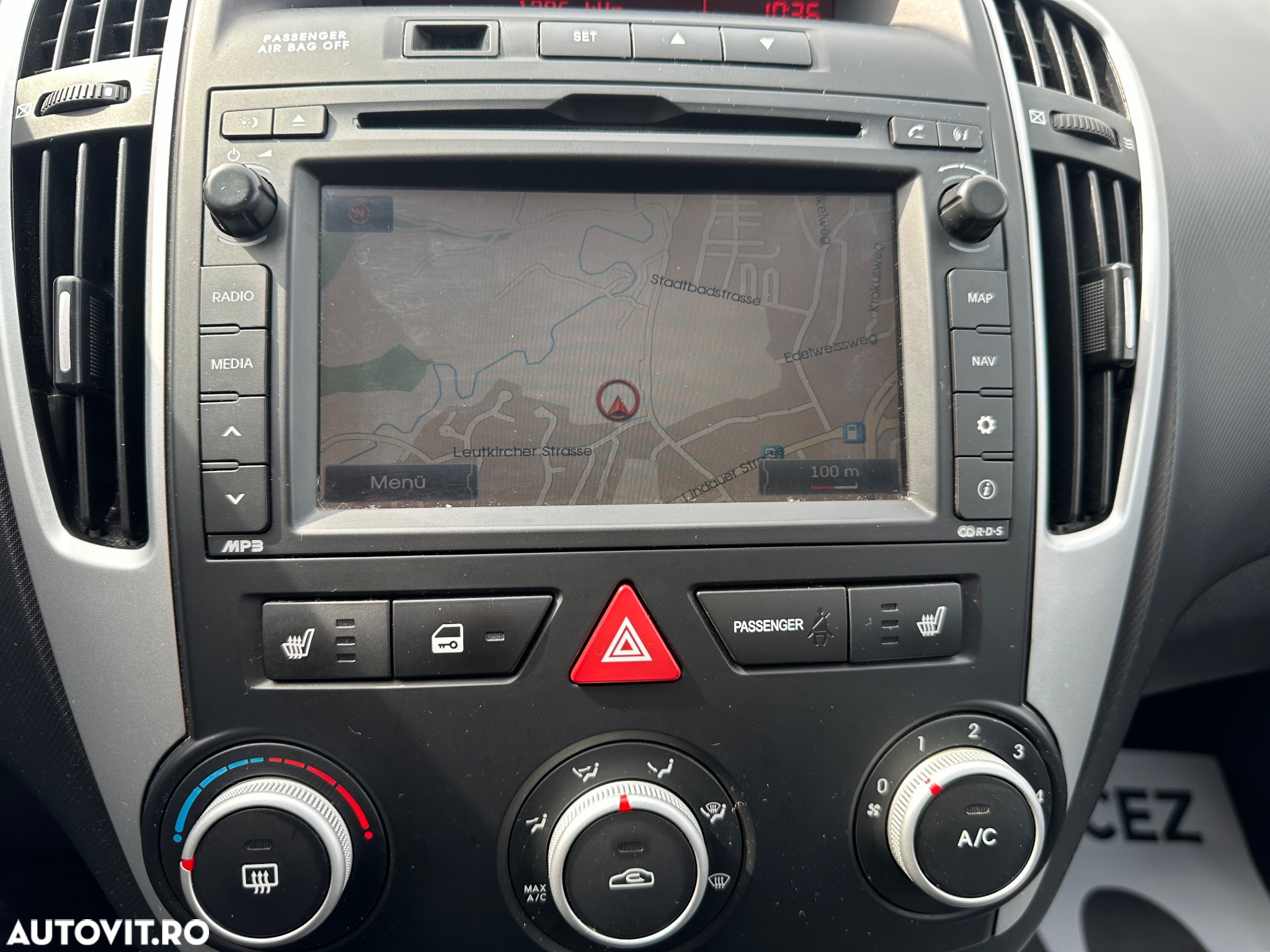 Kia Ceed - 12