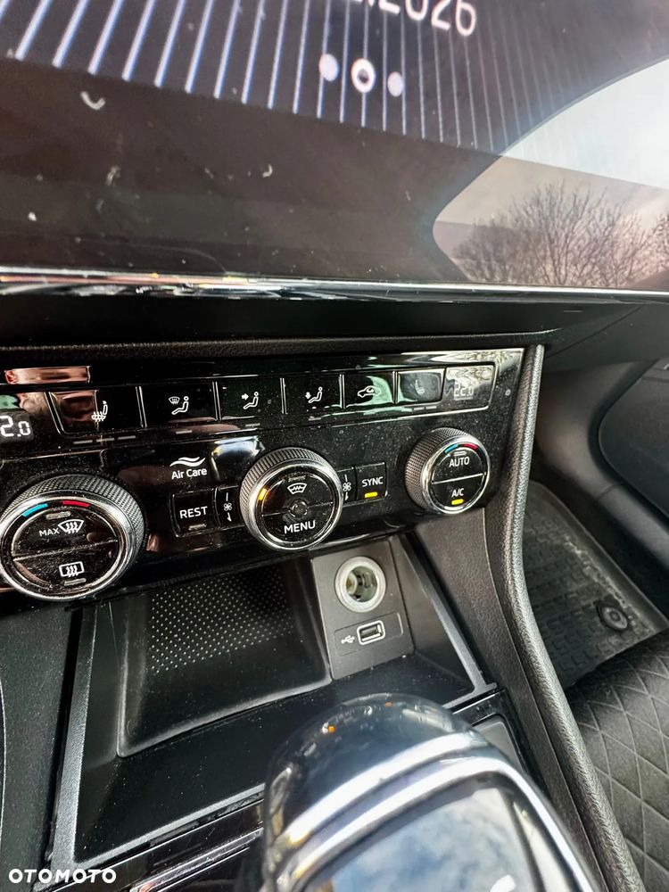 Skoda Superb 2.0 TDI Style DSG - 16