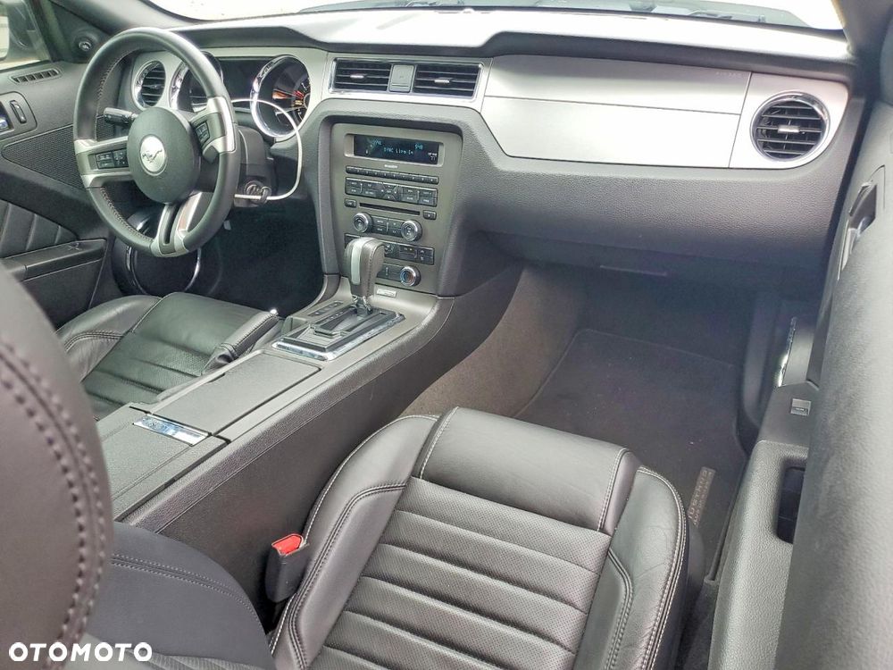 Ford Mustang 3.7 V6 Premium - 8