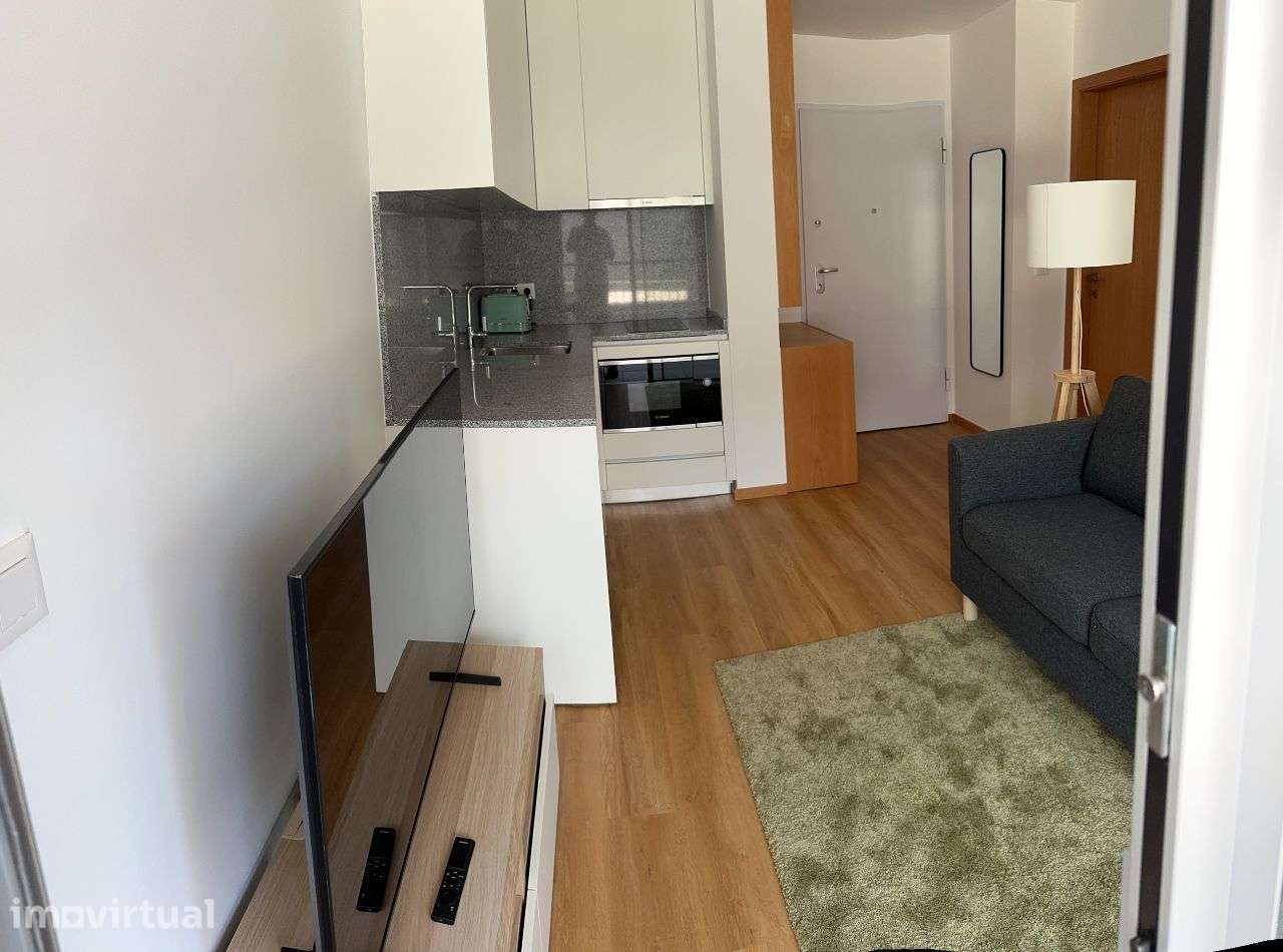 Fantástico Apartamento T0 Novo, mobilado e completamente equipado - Grande imagem: 4/22