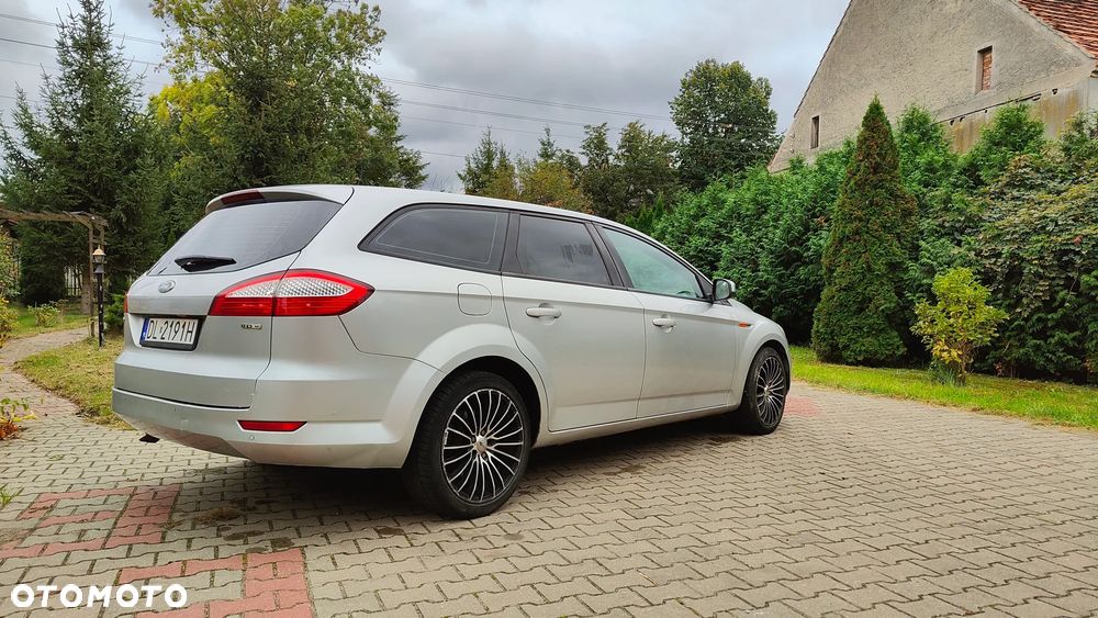 Ford Mondeo - 4