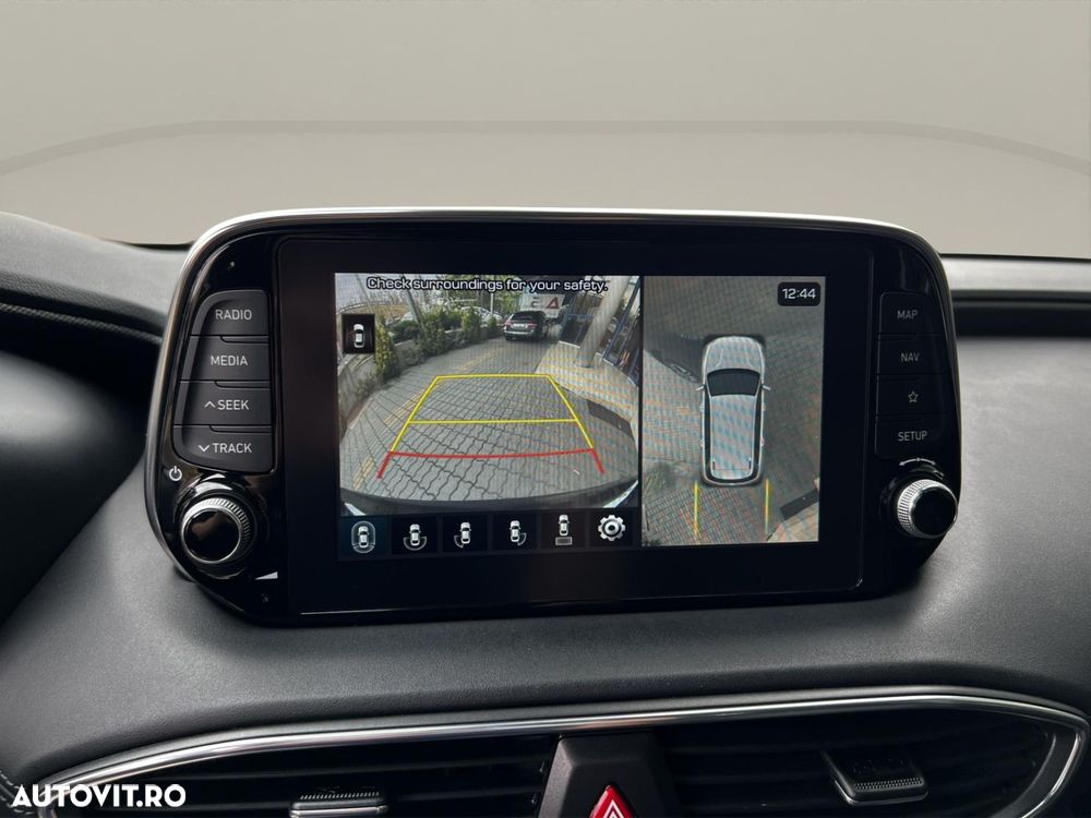 Hyundai Santa Fe 2.2 CRDi 4WD 8AT Luxury - 17