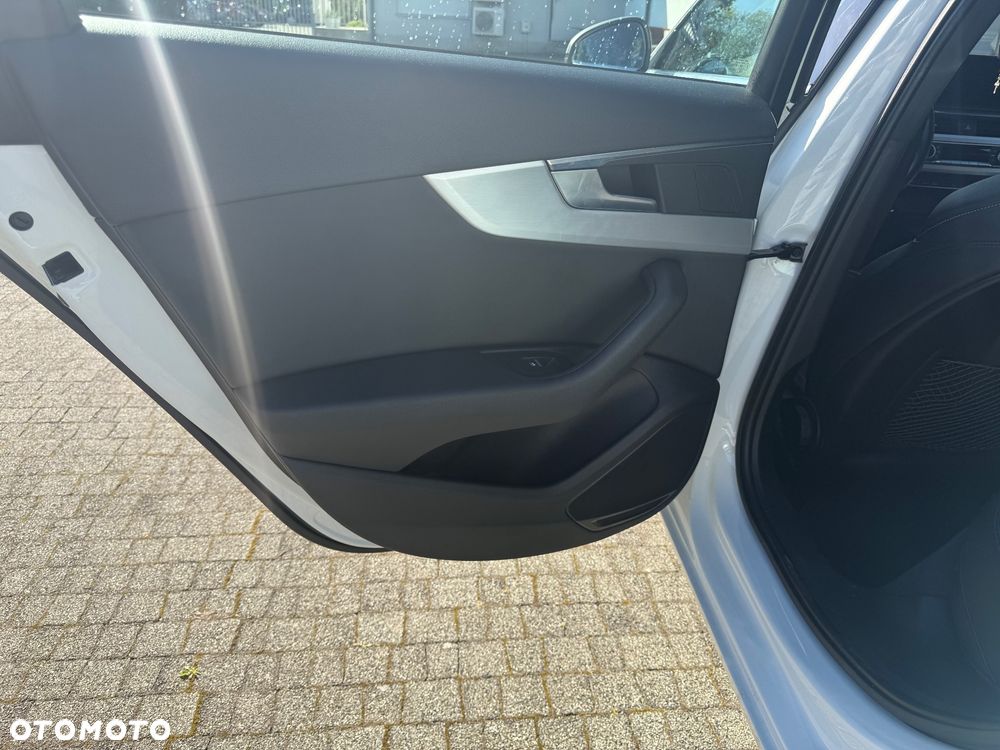 Audi A4 Limousine 2.0 TDI Quattro Sport S tronic - 22