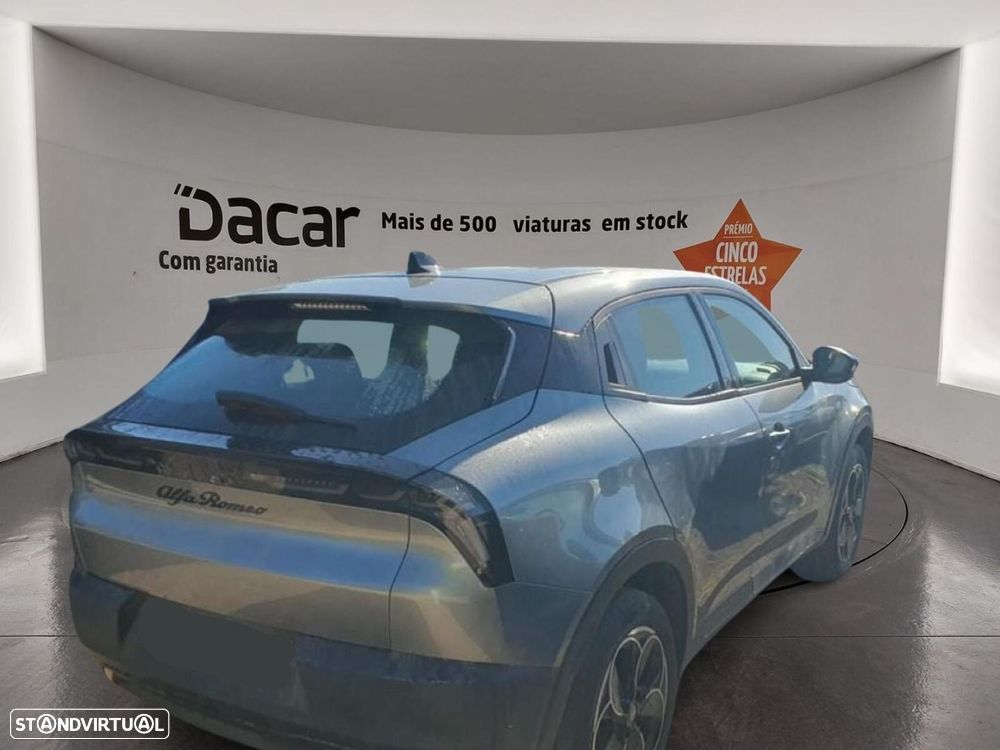 Alfa Romeo Junior Elletrica 50 kWh - 3