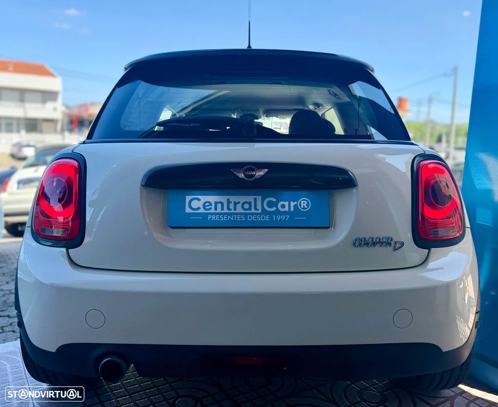 MINI 3 Portas Cooper D - 9