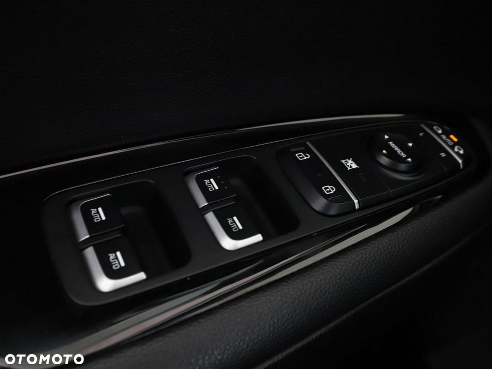 Kia Optima Plug-in Hybrid - 36