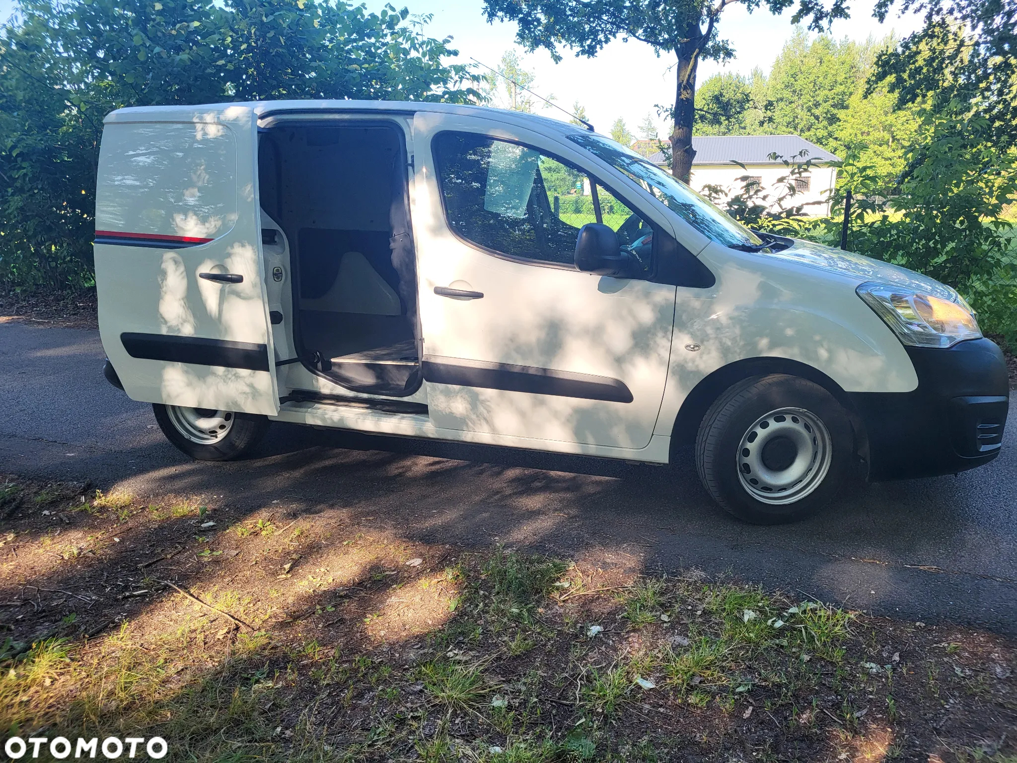 Peugeot Partner Tepee HDi 75 Esplanade - 17