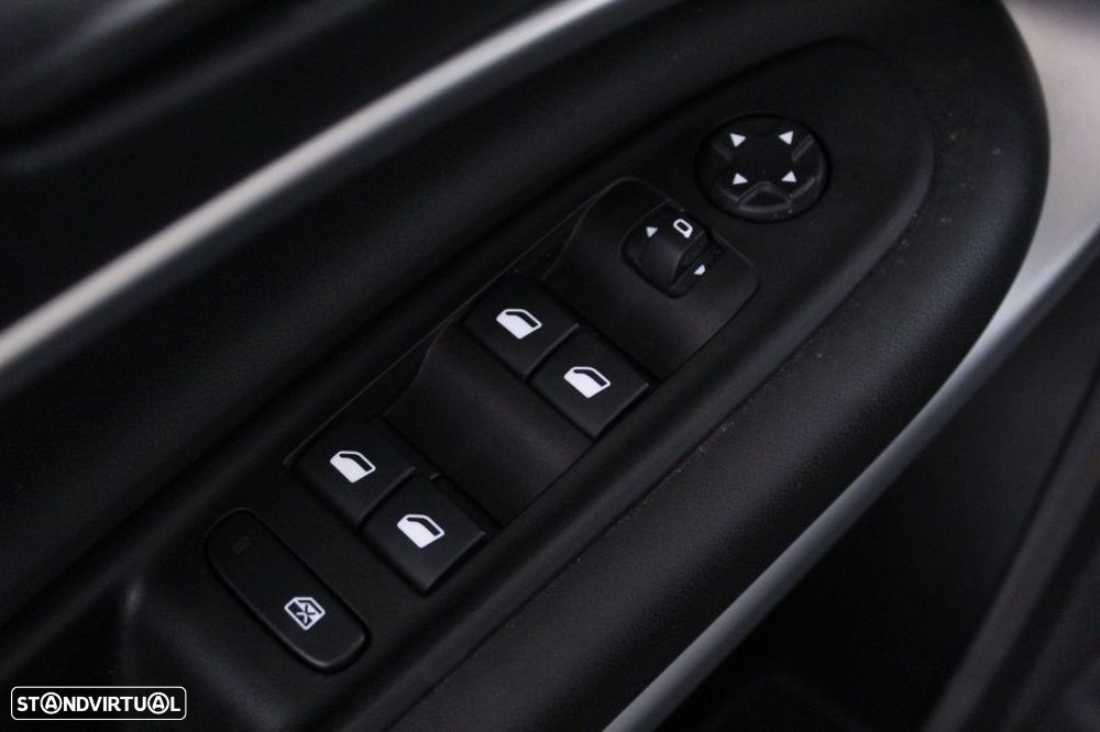 Jeep Avenger 1.2 GSE T3 Altitude - 20