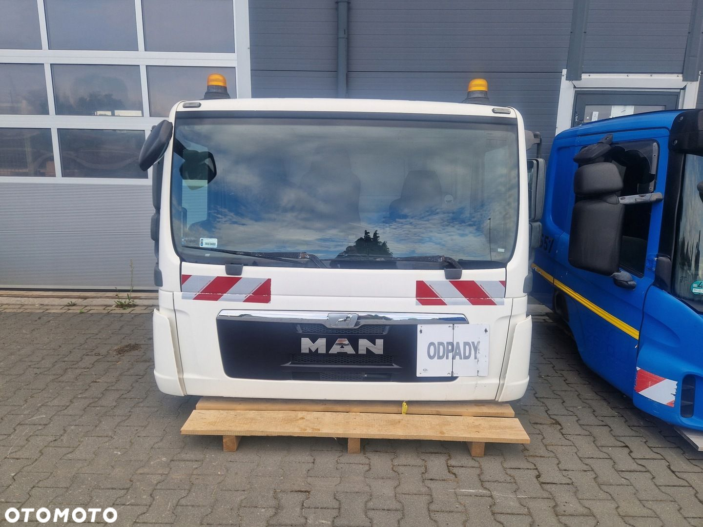 Kabina Dzienna Budowlana MAN TGL TGM 6 cylindrów Krótka Niska Euro 5 / 4 - 2