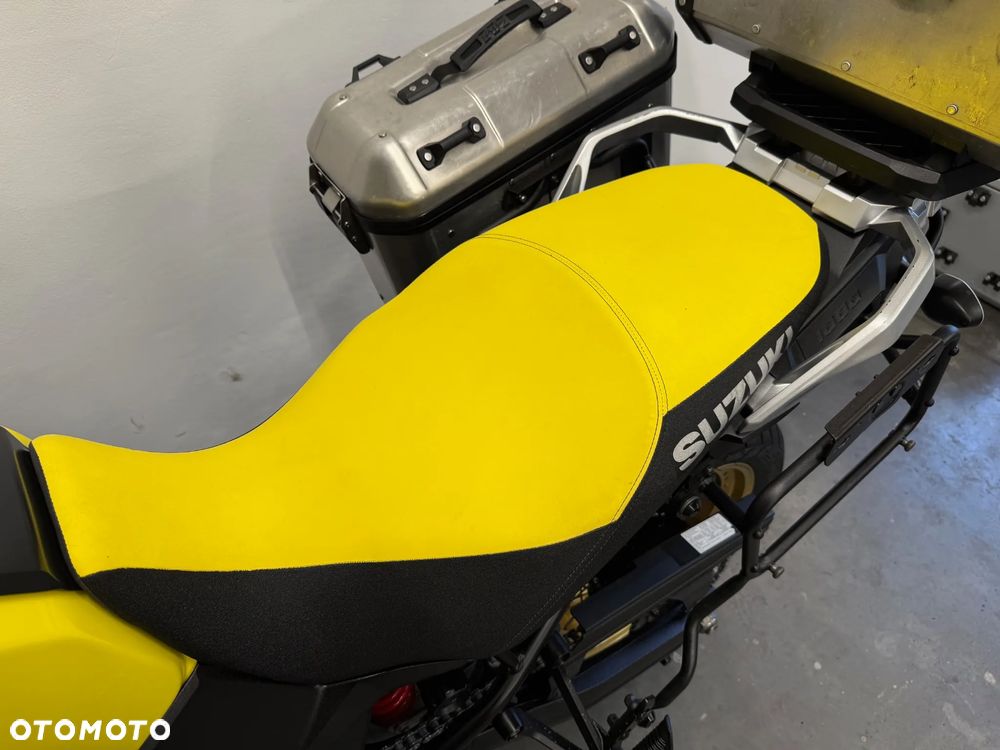 Suzuki V-STROM - 18