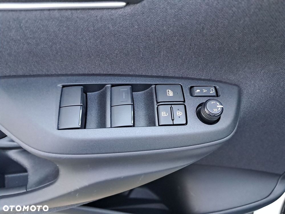 Toyota Yaris Cross Hybrid 1.5 Comfort 4x4 - 23