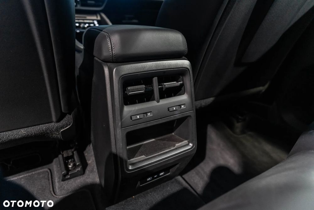 Porsche Macan - 28