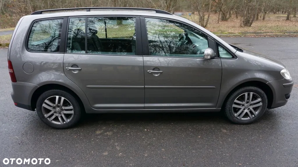 Volkswagen Touran 1.9 TDI Conceptline - 5