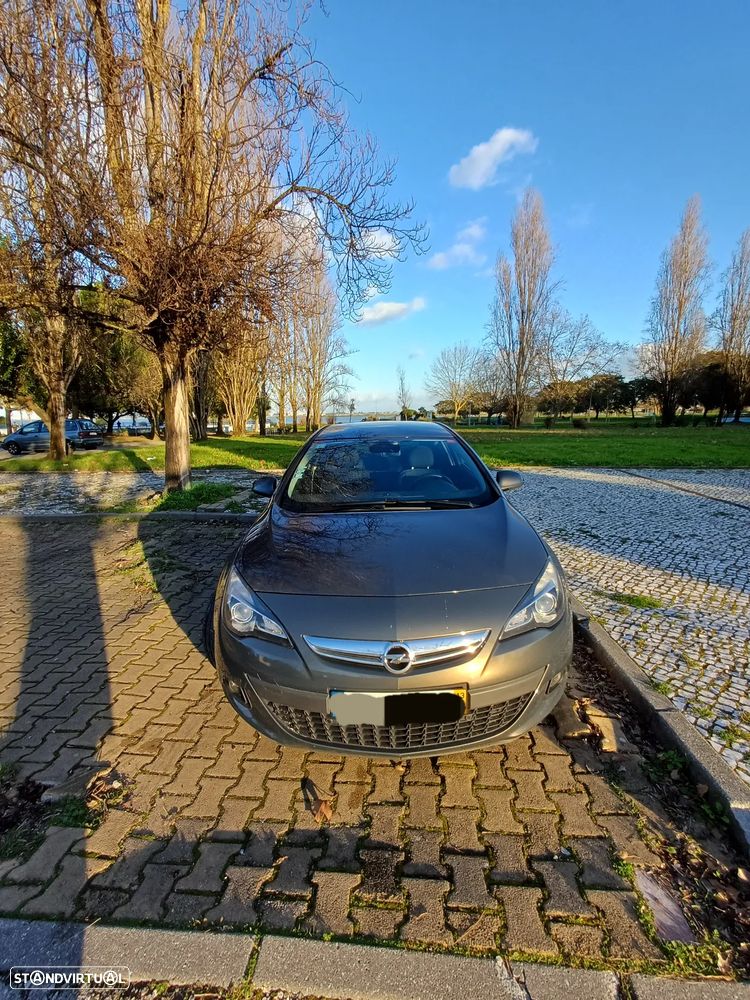 Opel Astra GTC 1.7 CDTi Black OPC Line S/S - 1