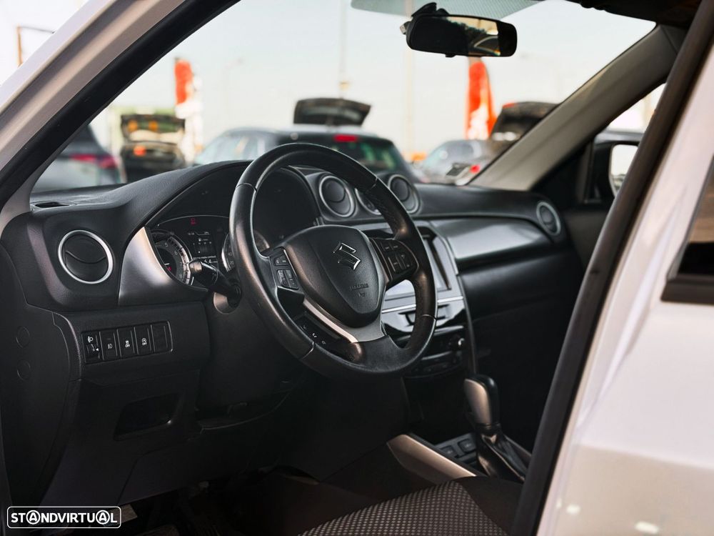 Suzuki Vitara 1.0T GLE AT - 6