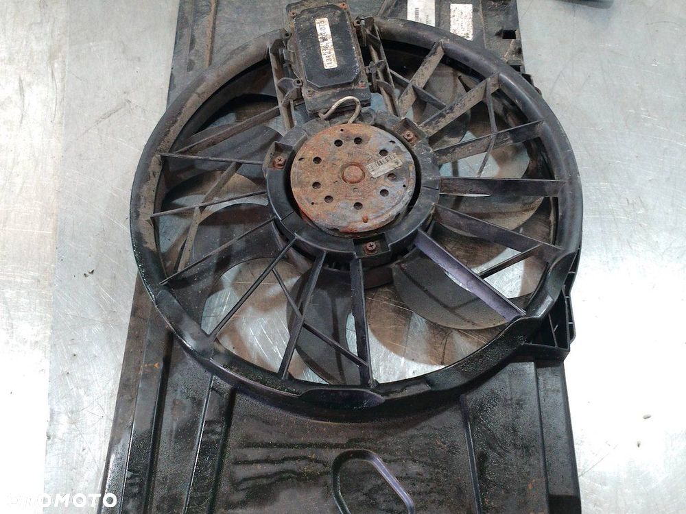 WENTYLATOR CHŁODNICY VOLVO V50 2.0 HDI 16V - 3