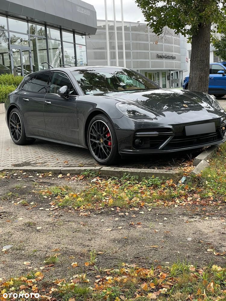 Porsche Panamera Turbo Sport Turismo - 4