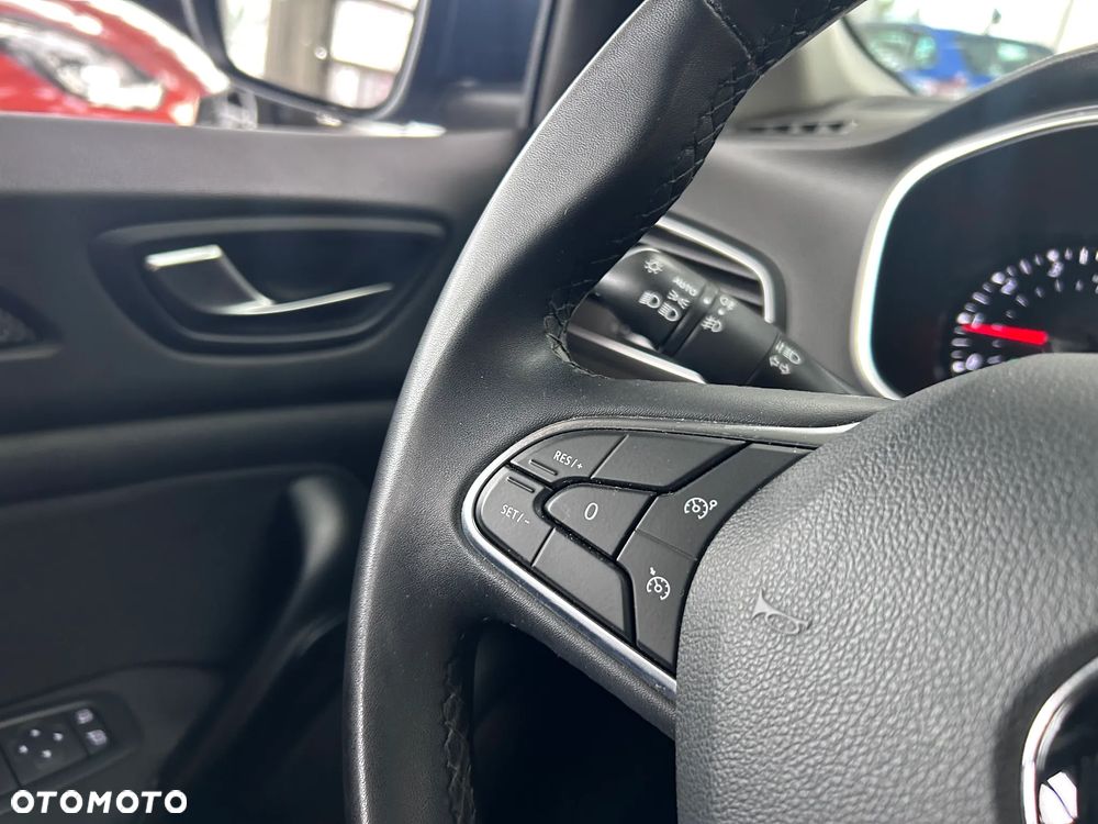 Renault Megane 1.3 TCe Zen - 18