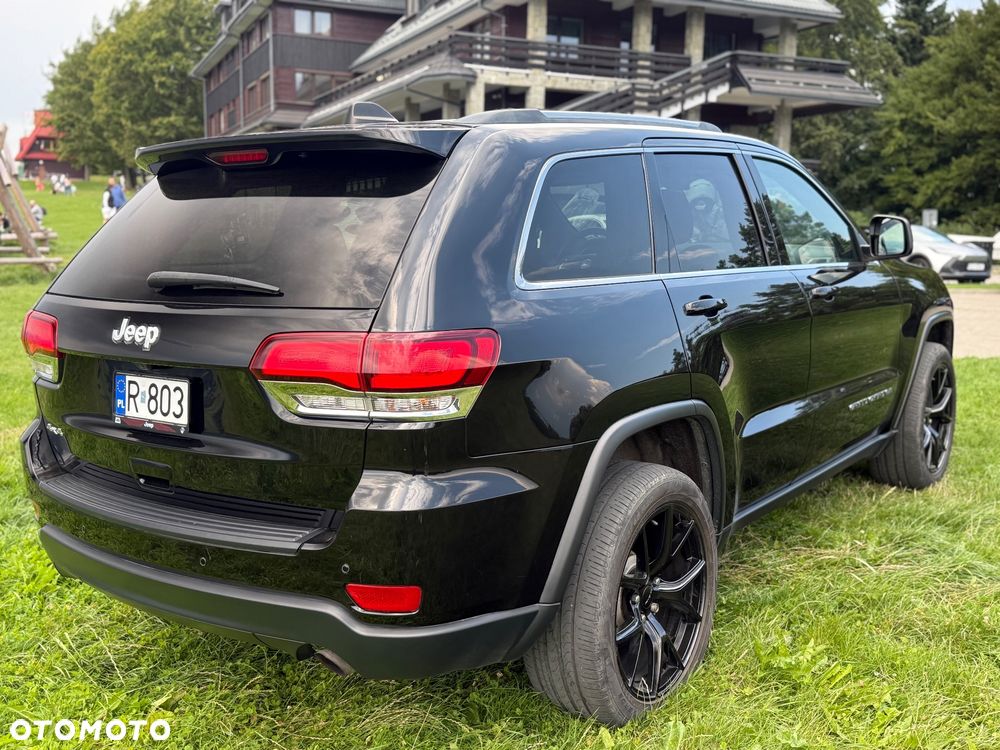 Jeep Grand Cherokee - 12