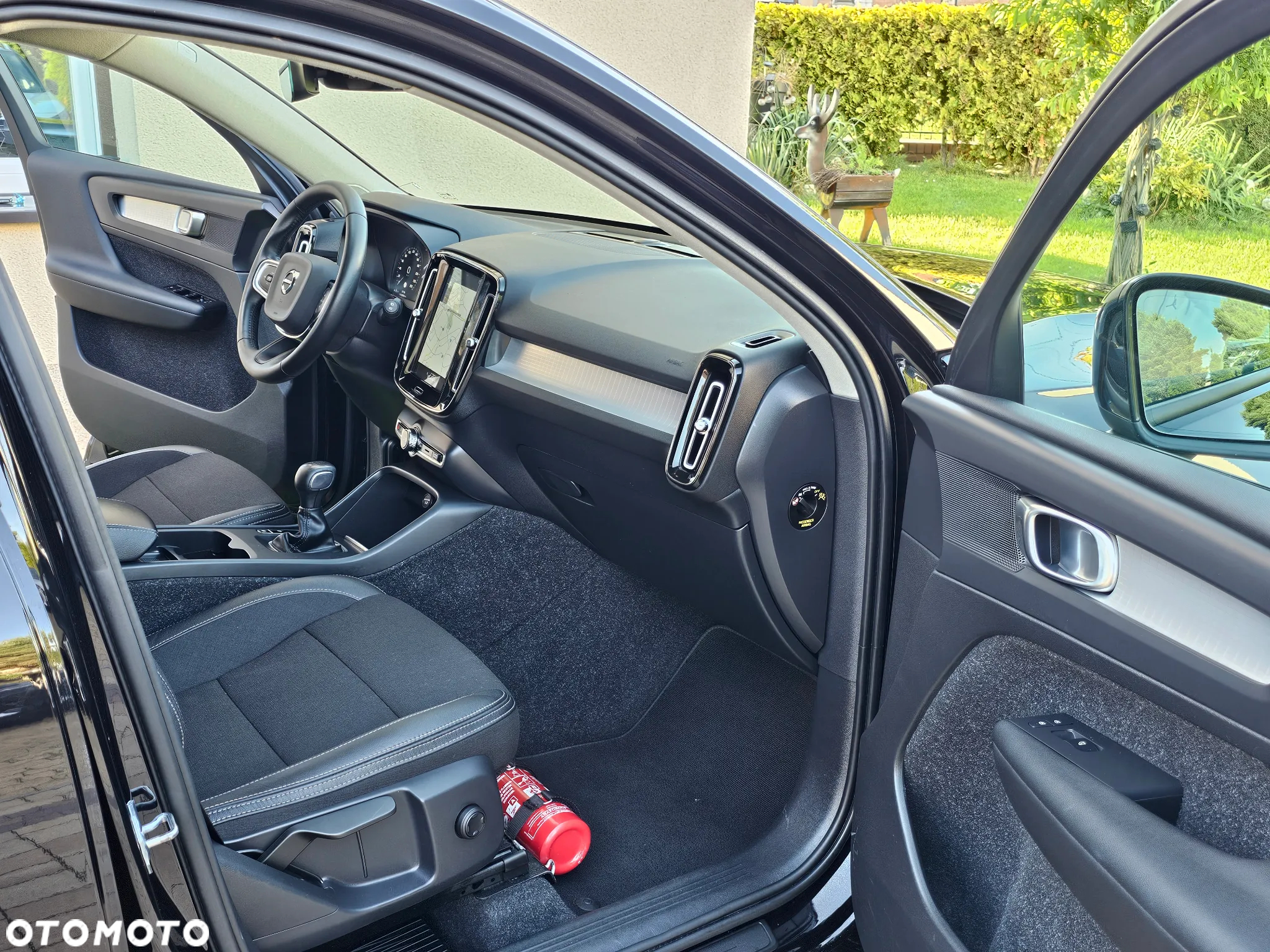 Volvo XC 40 D3 Momentum Pro - 24