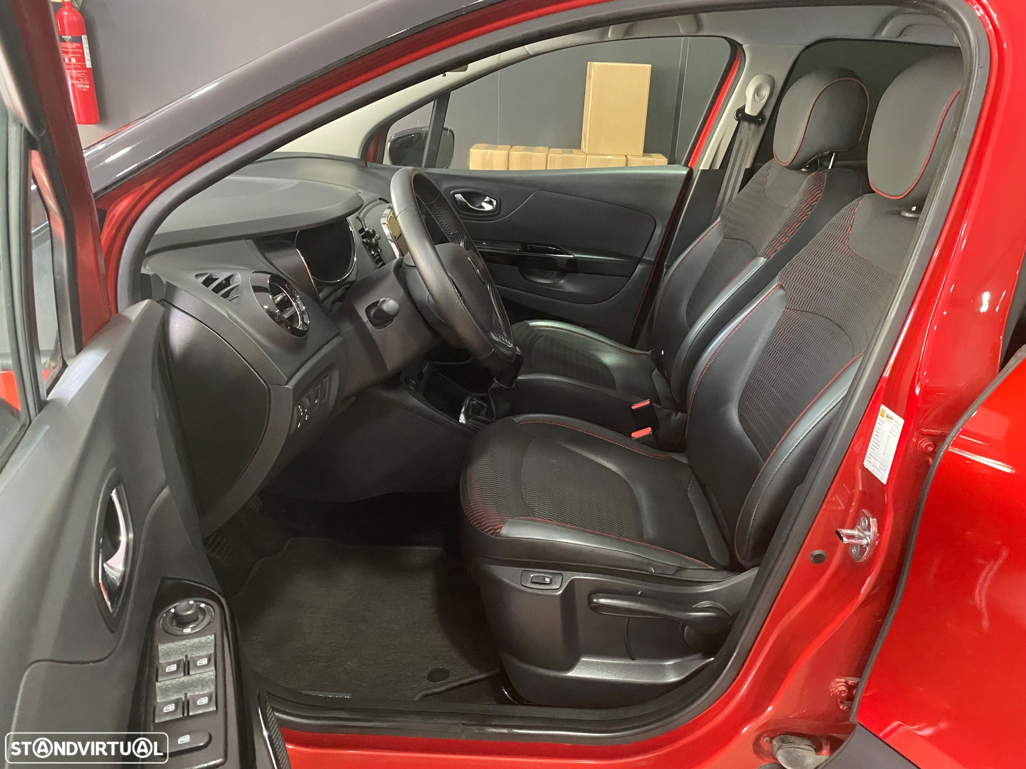 Renault Captur 0.9 TCE Exclusive XMOD - 6