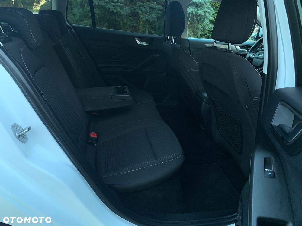 Ford Focus 2.0 EcoBlue Titanium - 22