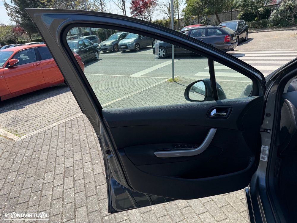 Peugeot 308 SW 1.6 HDi Executive - 15