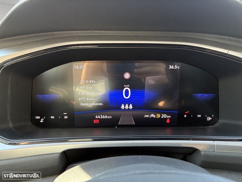 VW T-Roc 1.0 TSI Urban - 23