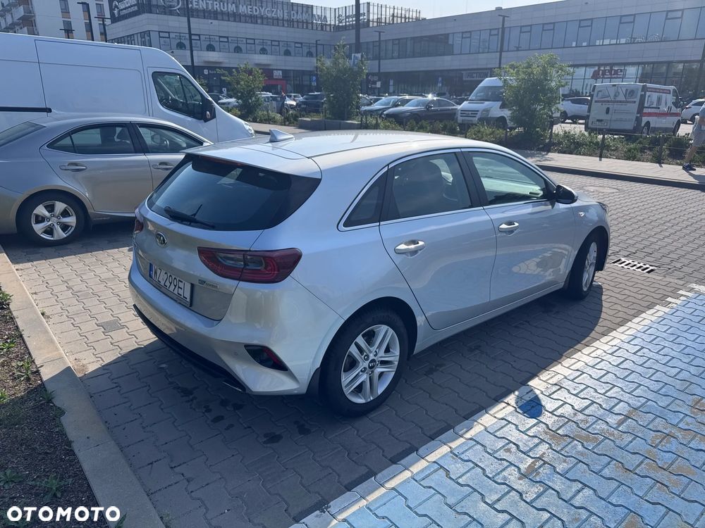 Kia Ceed 1.6 CRDi mHEV M - 5