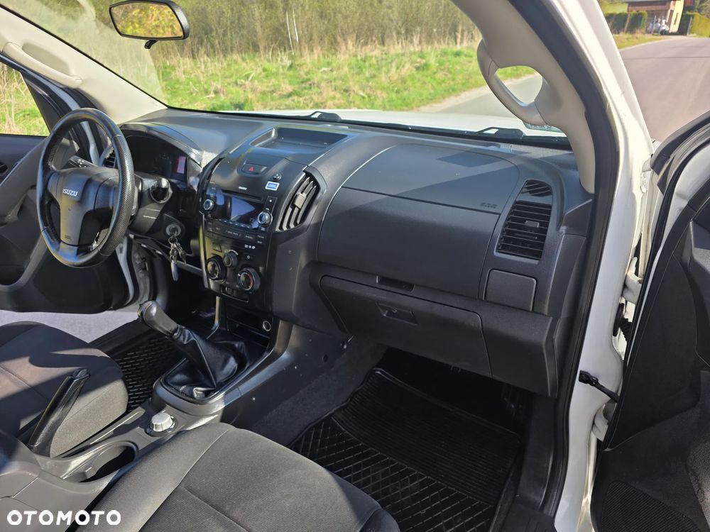 Isuzu D-Max 2.5 EC LS+ - 22