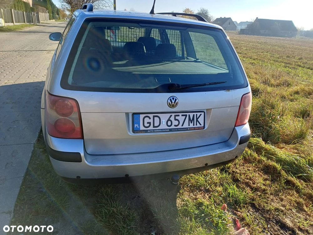 Volkswagen Passat 1.9 TDI Comfortline - 2