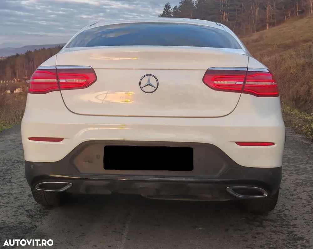 Mercedes-Benz GLC 250 d 4Matic 9G-TRONIC AMG Line - 3