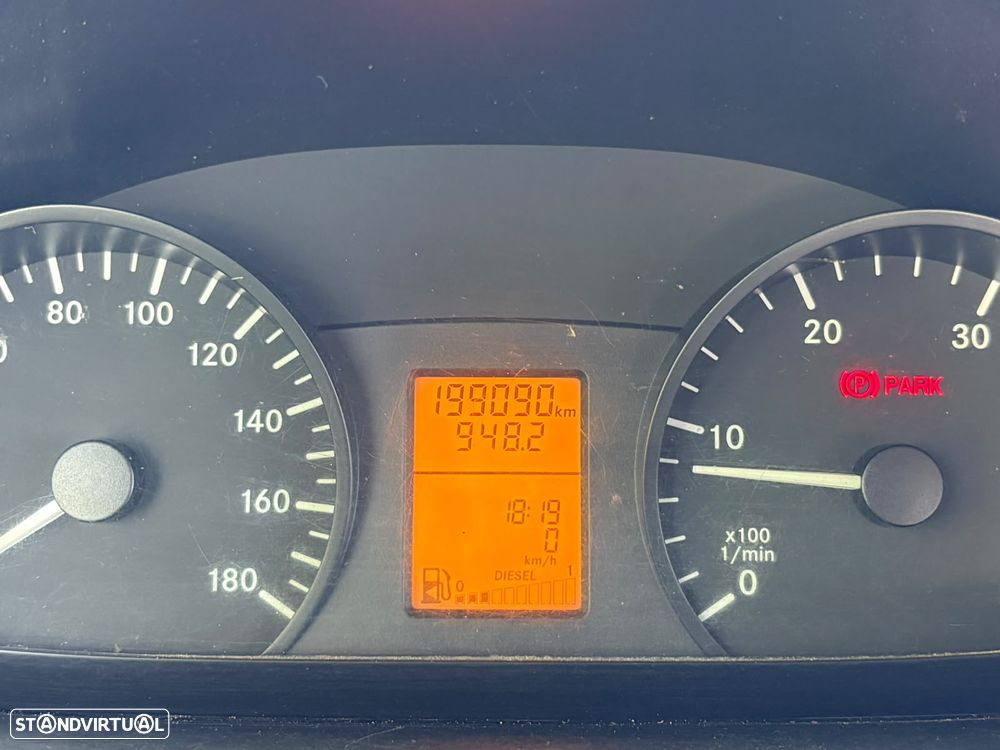Mercedes-Benz SPRINTER - 8