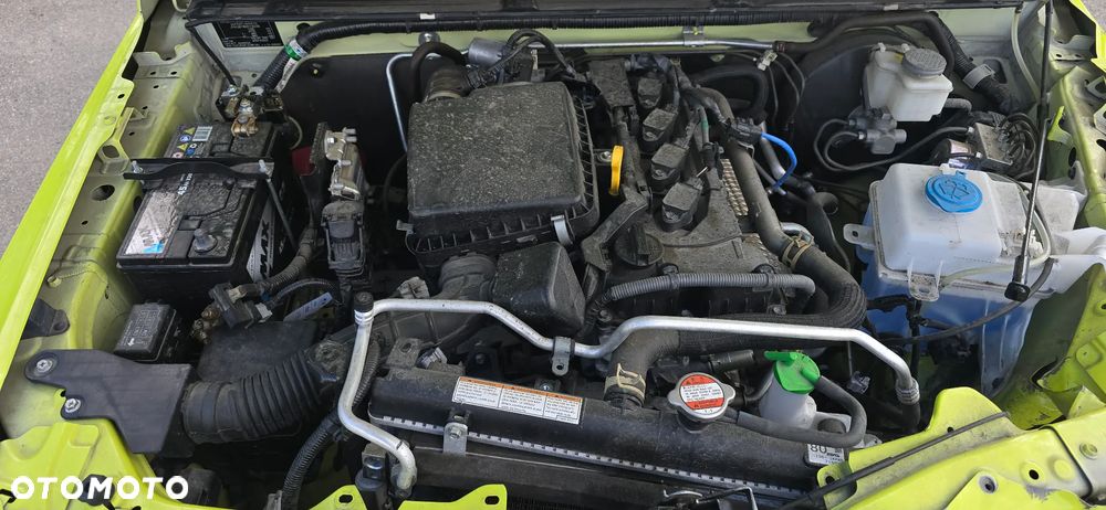 Suzuki Jimny 1.5 ALLGRIP Comfort - 28