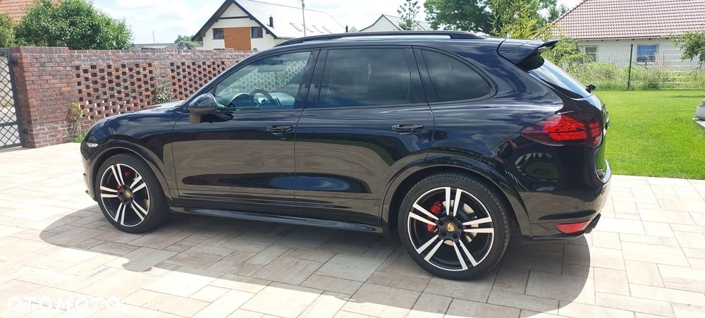 Porsche Cayenne - 13